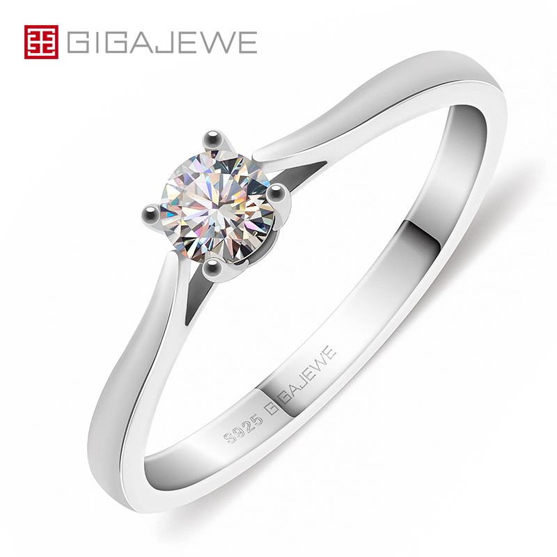 GIGAJEWE 0.3ct 4mm Round Cut EF VVS1 Moissanite 925 Silver Ring Diamond Test Passed Fashion Claw Setting Women Girlfriend Gift