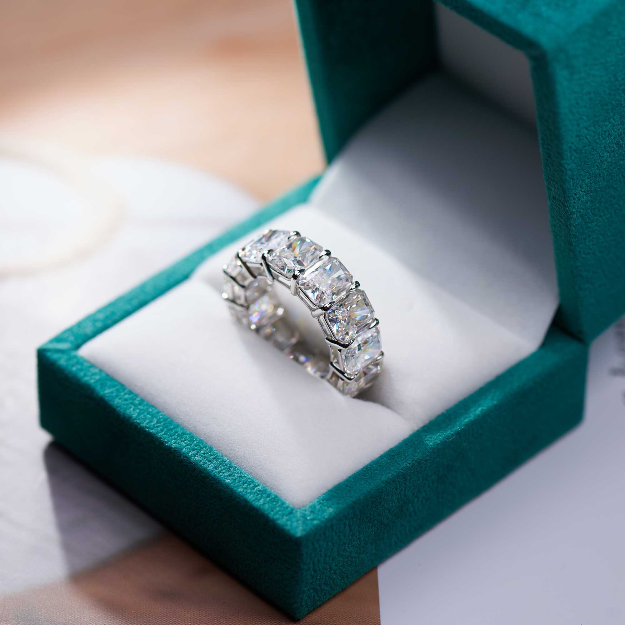 GIGAJEWE 25Ct 9K/14K/18K White gold 6*8mm Radiant cut Moissanite Ring, Anniversary Band Eternity Ring,moissanite engagement ring