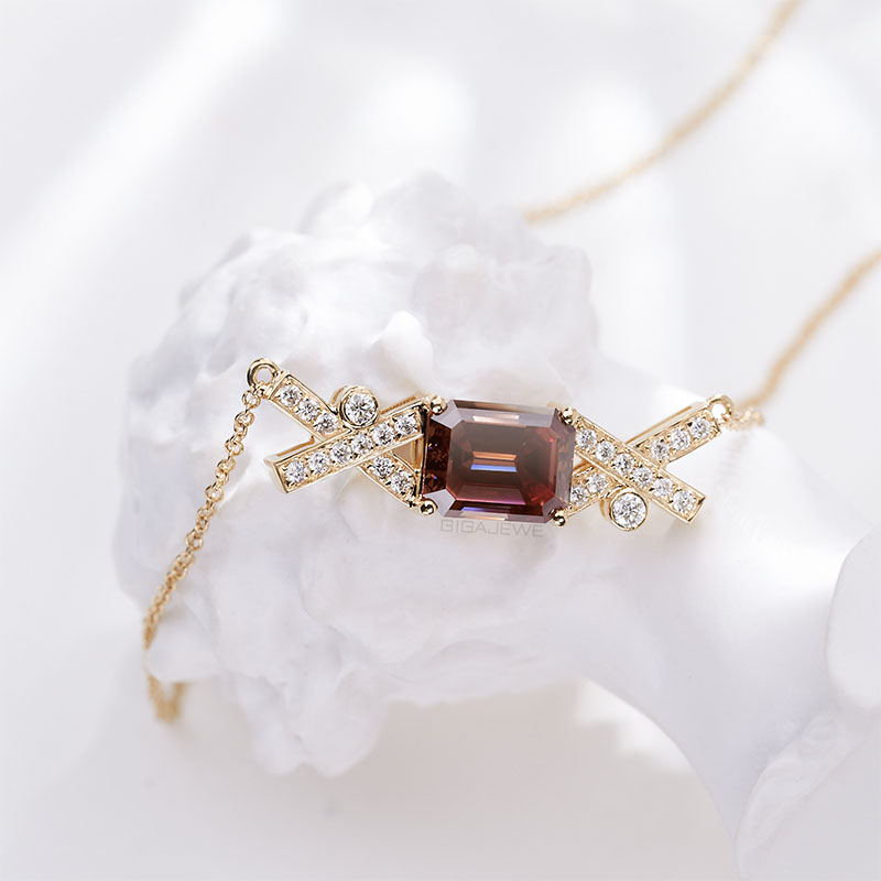 GIGAJEWE 1ct Rose Gold 9K/14K/18K Necklace 5*7mm Emerald Cut Red Color Moissanite Necklace ,Gold Necklace,Engagement Necklace