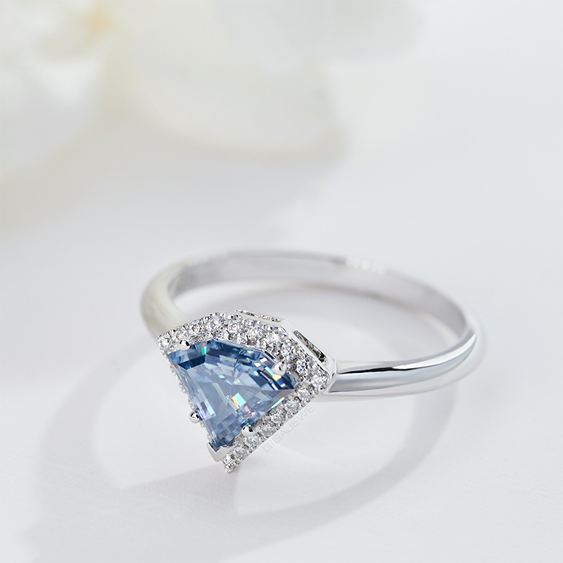 GIGAJEWE 9K/14K/18K White Gold Wedding Ring , 8*6.5mm 1.0ct Natural Blue color Shield Cut Moissanite Engagement Ring